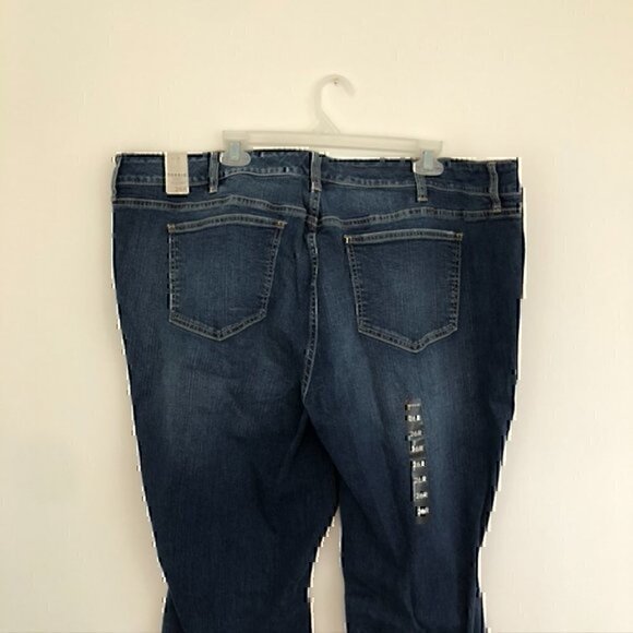 NEW NWT TORRID Plus Size Classic Skinny Jean Vintage Stretch Medium Wash 26 Reg - Picture 9 of 12